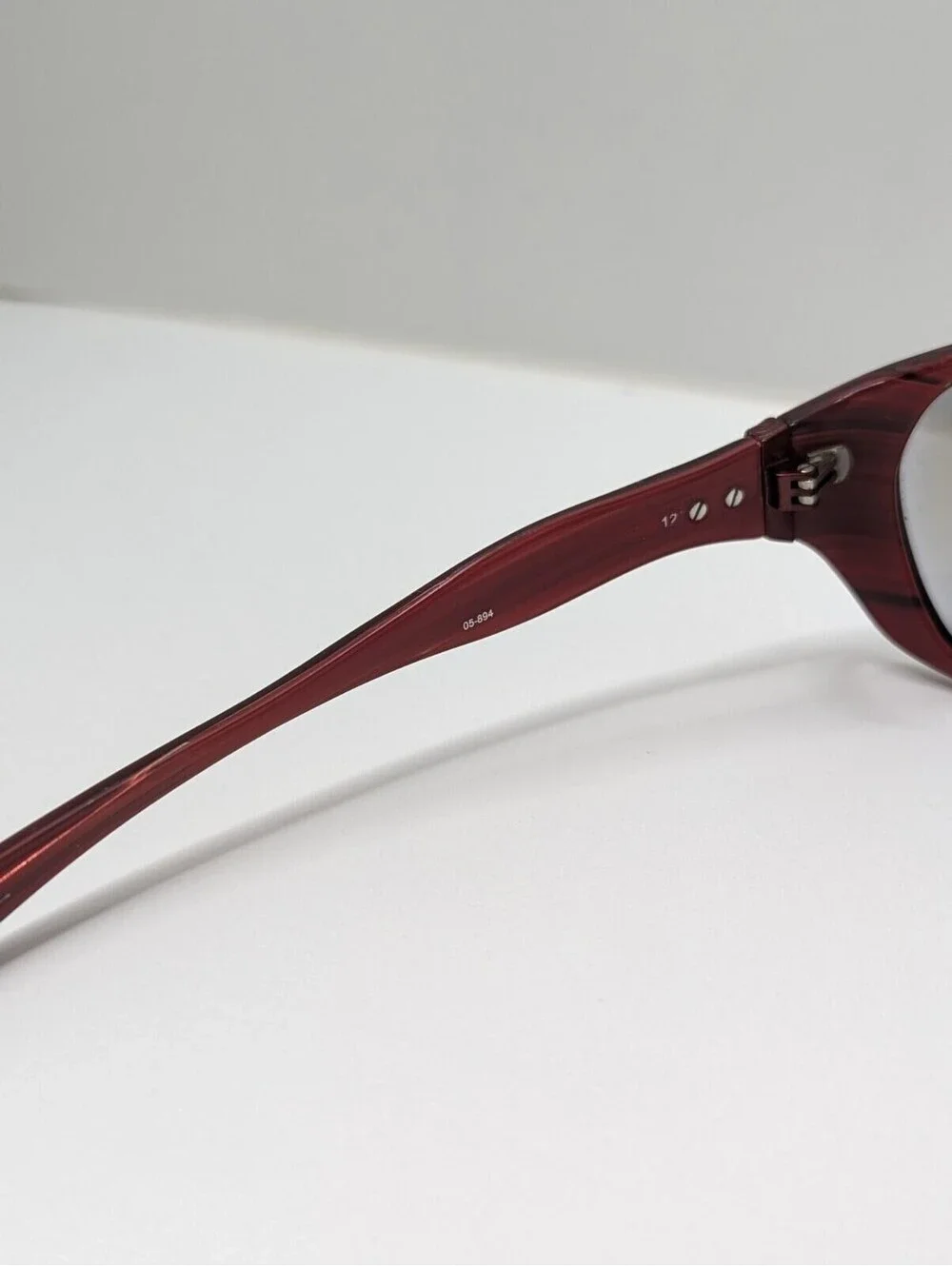 Oakley Betray Red And Black Frames Stylish Sunglasses Chic Women's Fashion